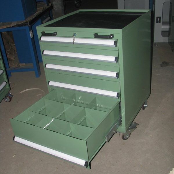 工具(jù)車